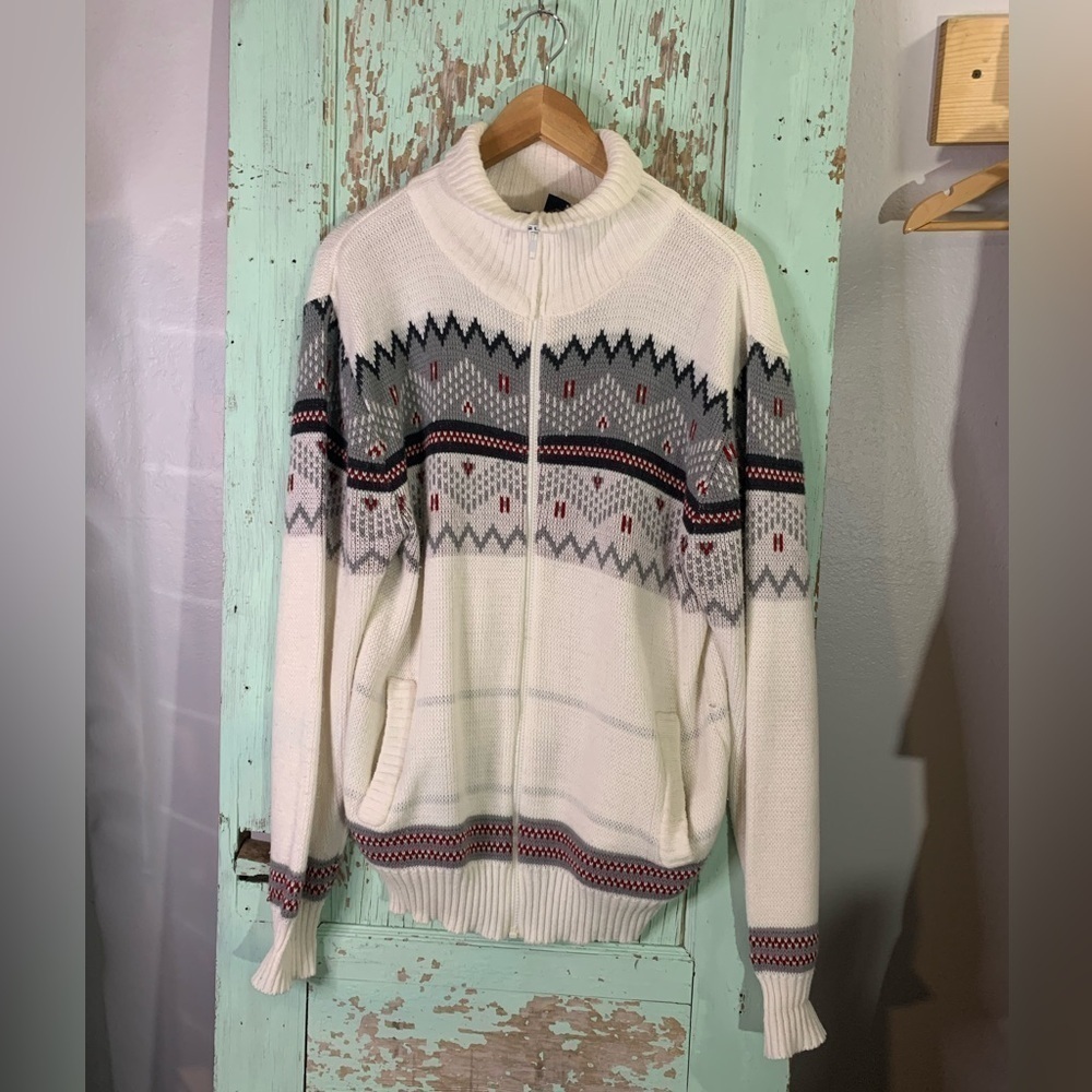 Vintage Women's Blair White Grey Patterned Zip Up Turtle Neck